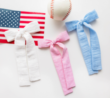 Load image into Gallery viewer, Coco Hair bow - White Eyelet Patriotic
