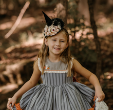 Load image into Gallery viewer, Antonella - Mini Witch Hat
