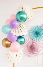 Load image into Gallery viewer, Seashell Paper Placemat
