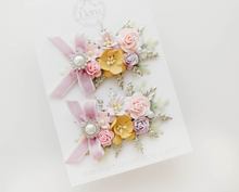 Load image into Gallery viewer, A Tower Of Dreams Floral Clip
