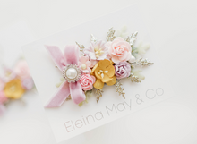 Load image into Gallery viewer, A Tower Of Dreams Floral Clip
