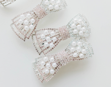 Load image into Gallery viewer, Marie Antoinette - French Clip
