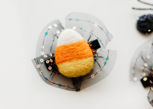 Load image into Gallery viewer, Candy Corn Felt - Hair clip
