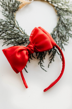 Load image into Gallery viewer, Sandy Headband - Holly Berry
