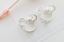 Load image into Gallery viewer, Mouse Silver Claw Clip - Pigtails
