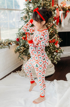 Load image into Gallery viewer, A Santa&#39;s Snuggle Lounge
