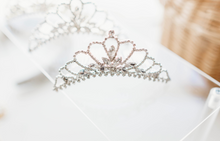 Load image into Gallery viewer, Queen Jadis - Mini Crown
