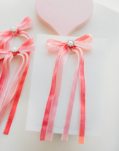 Load image into Gallery viewer, Winnie Bow -Pink
