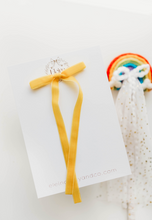 Load image into Gallery viewer, Tally hair bow - Yellow
