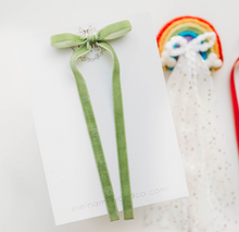 Load image into Gallery viewer, Tally hair bow - Grass
