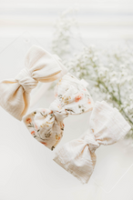 Load image into Gallery viewer, Sandy  Headband - Ivory Linen
