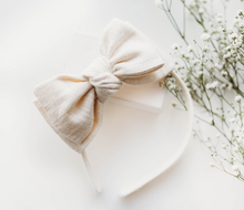 Load image into Gallery viewer, Sandy  Headband - Ivory Linen
