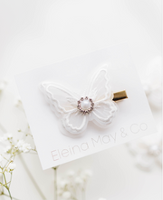 Load image into Gallery viewer, Butterfly Lace Clip -White
