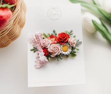 Load image into Gallery viewer, Bloom Hair Clip - Pink Strawberry

