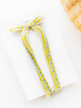 Load image into Gallery viewer, Winnie Bow - Lemons

