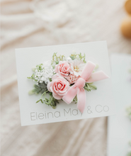 Load image into Gallery viewer, Petite Fleur Hair Clip - Pink
