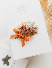 Load image into Gallery viewer, Wren Fall Hair Clip - Cinnamon Blossom
