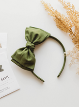 Load image into Gallery viewer, Sandy Fall Headband - Laurel
