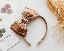 Load image into Gallery viewer, Sandy Fall Headband - Pecan
