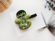 Load image into Gallery viewer, Frankie Clip
