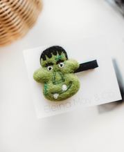 Load image into Gallery viewer, Frankie Clip
