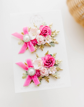 Load image into Gallery viewer, Sleeping Princess - Floral Clip
