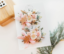 Load image into Gallery viewer, Elodie Clip - Gingerbread Kisses

