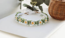 Load image into Gallery viewer, Daisies Floral Crown
