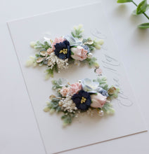 Load image into Gallery viewer, Valerie - Floral Clip Set
