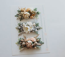 Load image into Gallery viewer, Cora Floral CLIPS HOLY - PREORDER

