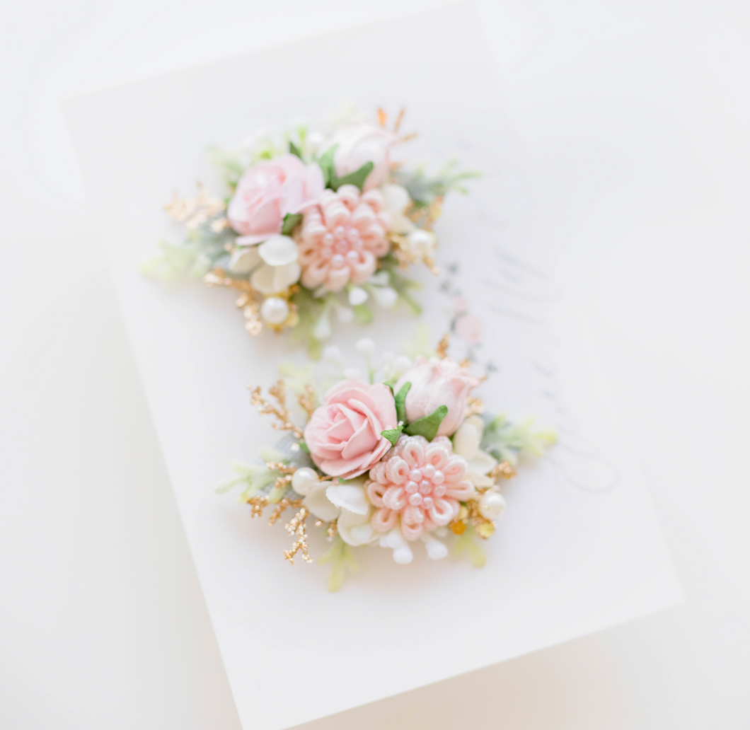 Mae - Floral Clip Set