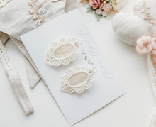 Load image into Gallery viewer, Piper Lace Clip Set
